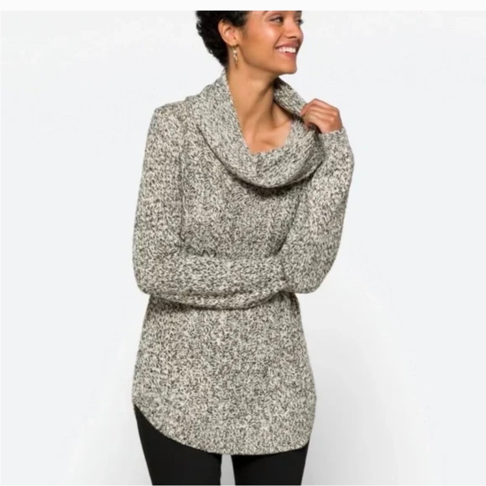 RD Style Harriette Cowel Neck Sweater size Large